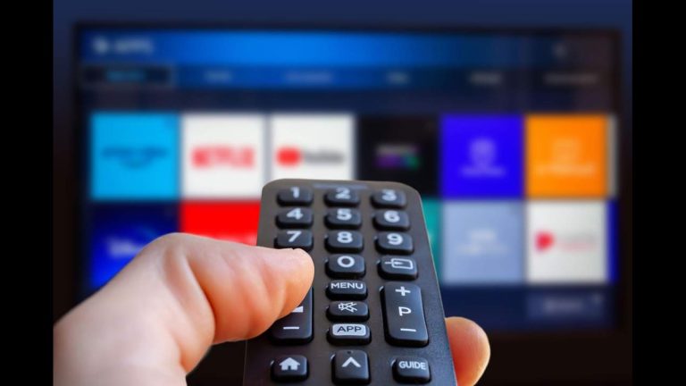 The end of Showmax is here. Subscribers are being moved to DStv Stream with a trial and discount, but the switch isn’t automatic.