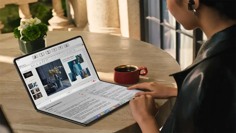 Huawei’s New Foldable Laptop Is Part Transformer, Part Flex