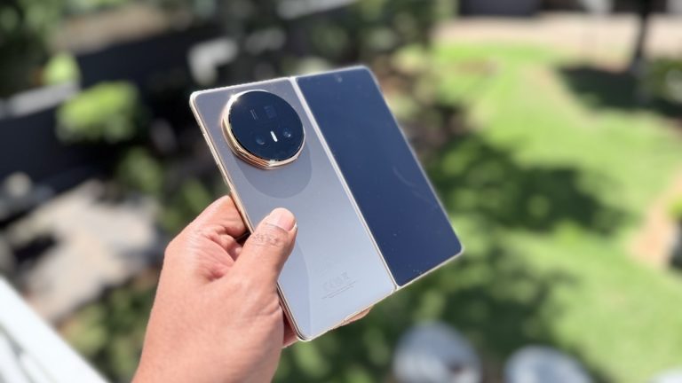 The HONOR Magic V5: Flirtation With Perfection